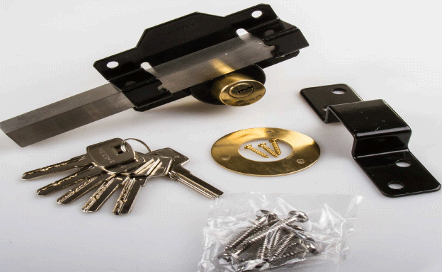 Kunci adalah alat yang terbuat dari logam untuk membuka dan mengunci pintu dengan cara memasukkannya ke dalam lubang yang ada di pintu. Bentuk kunci bermacam-macam sesuai dengan bentuk induk kunci yang berada di pintu.