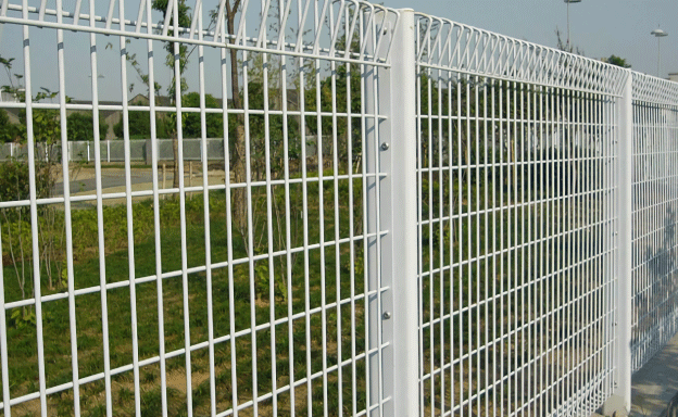 Pagar BRC adalah pagar minimalis siap pasang yang dapat digunakan sebagai pagar lahan kosong, rumah, gedung dan bangunan lainnya. Jenis pagar ini pertama kali diproduksi oleh British Reinforced Concrete sebuah perusahaan konstruksi di Singapura.
